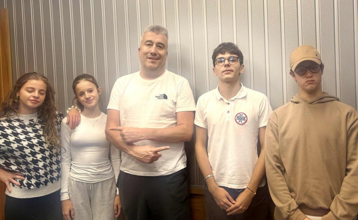 София Луиза, Антанас Лазаров, Верен и Никол