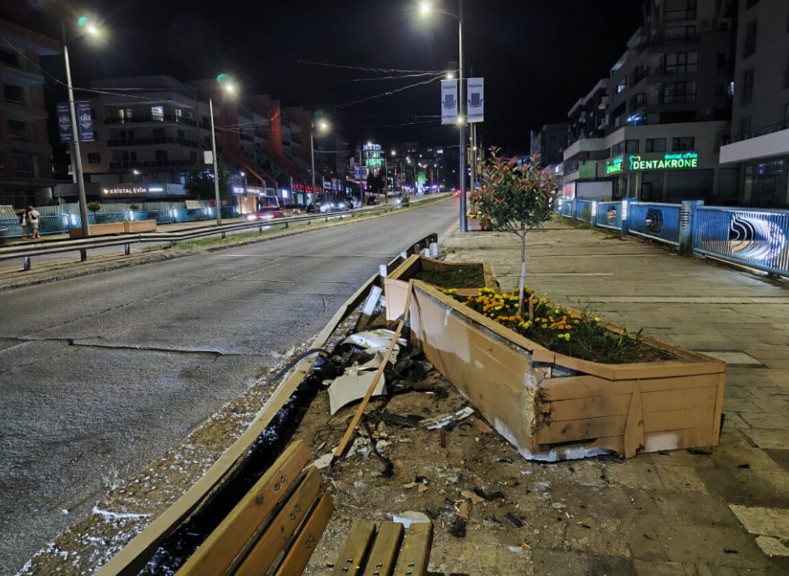 Щетите от катастрофата на Новия мост в Кърджали остават необезопасени повече от седмица
