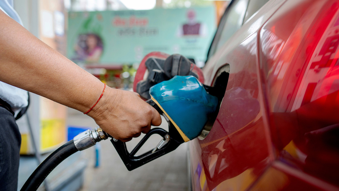 More and more Romanians are traveling to Bulgaria for “fuel tourism"