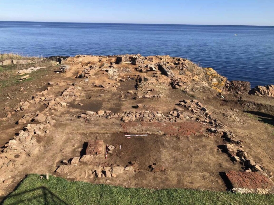 Археологическо откритие в Ахтопол променя историята в региона
