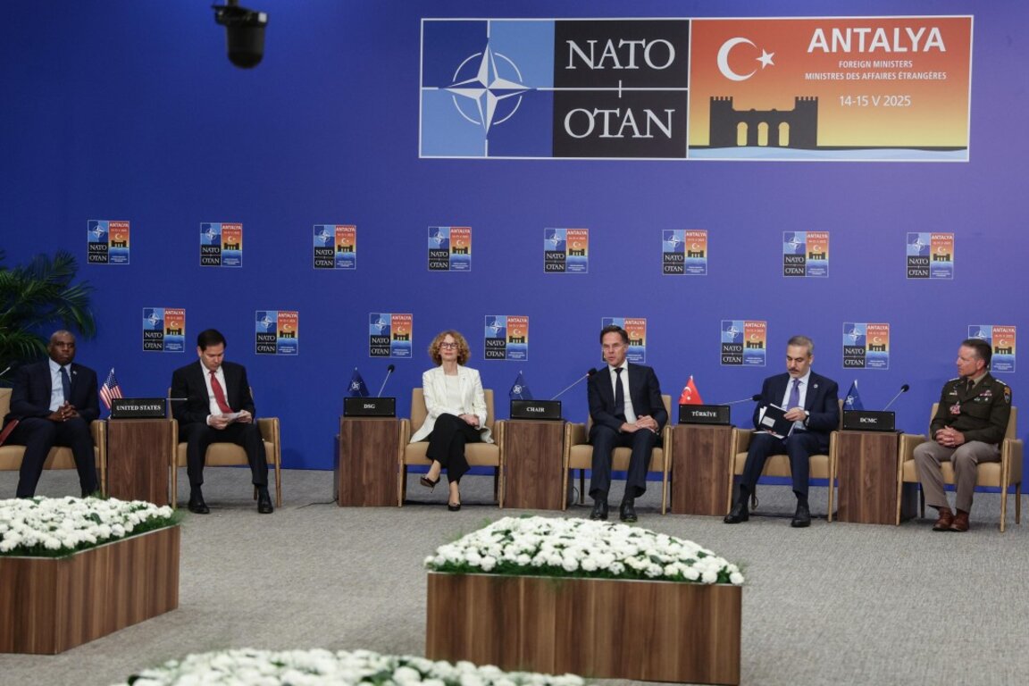 Неформална среща на външните министри на НАТО в Анталия, 15 май 2025 г.