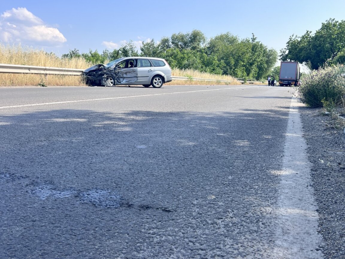 Катастрофа затвори околовръстния път на Стара Загора (Обновена)