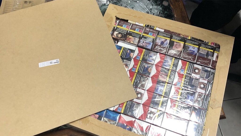 L'Agence des Douanes a déjoué une tentative de contrebande de cigarettes...