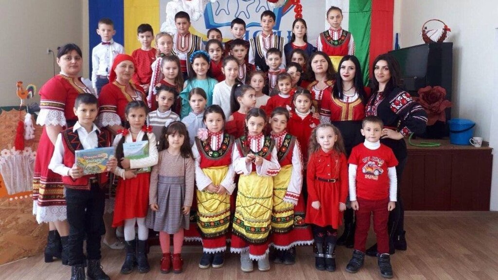 Дети болгарской общины в селе Криничное призывают к миру