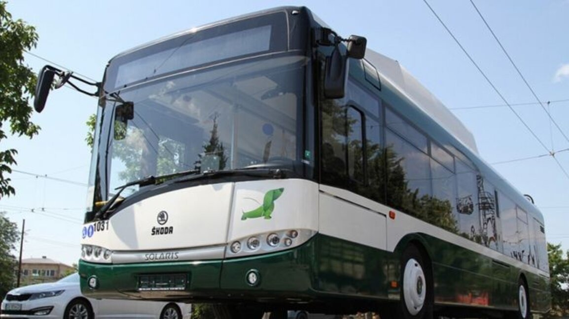 Възстановяват движението на автобусите в кв. Зора