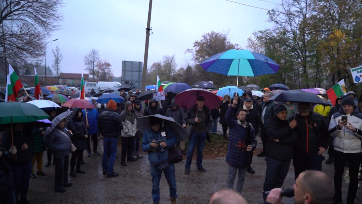 Берковчани протестираха за запазване на Общинското ВиК дружество