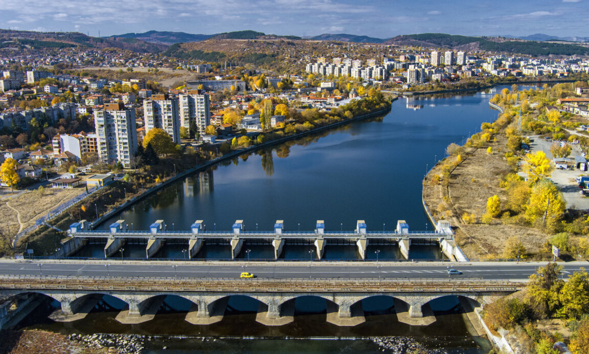 Почитай миналото, гради бъдещето – уроците на архивите в Деня на Кърджали