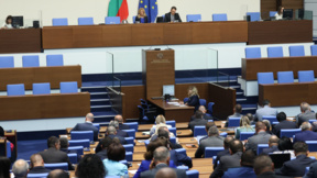 Стипендии само за студентите в редовна форма на обучение държавна поръчка