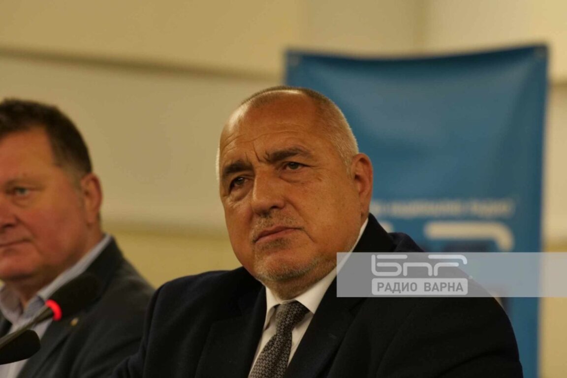 Бойко Борисов настоя за смяна на министър Тодор Тагарев след ротацията