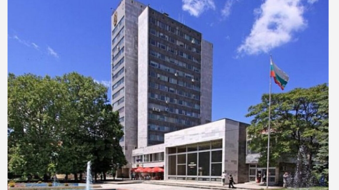 Ново работно време в Община Перник