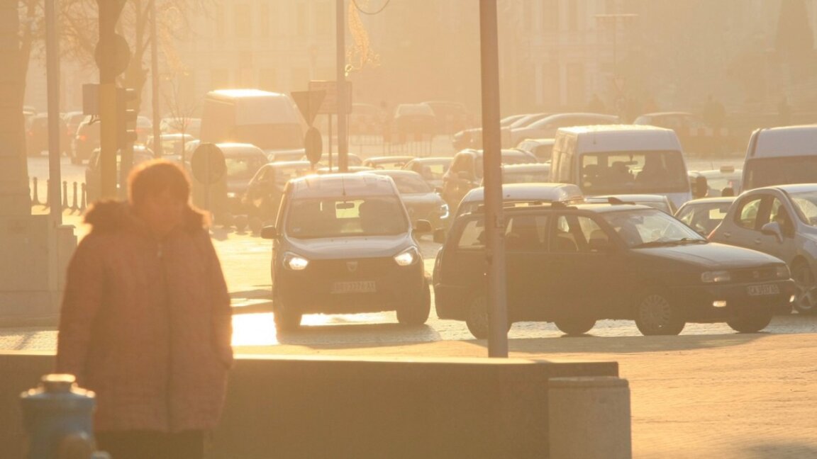 От 1 декември: От 50 до 200 лв. глоба за шофьорите, които влизат със стари коли в центъра на София