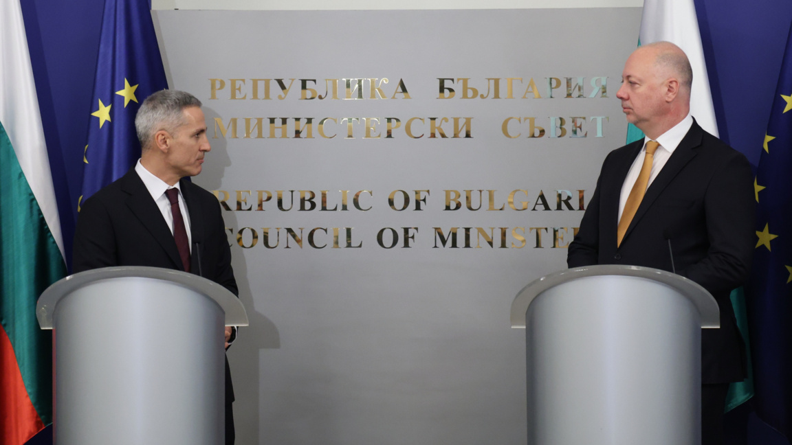 Служебният кабинет пое управлението на страната