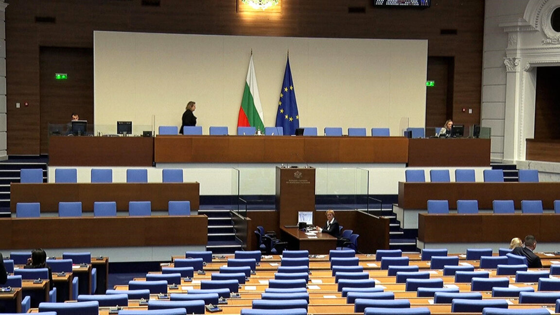 Parlamenti nuk filloi punë për të tretën ditë