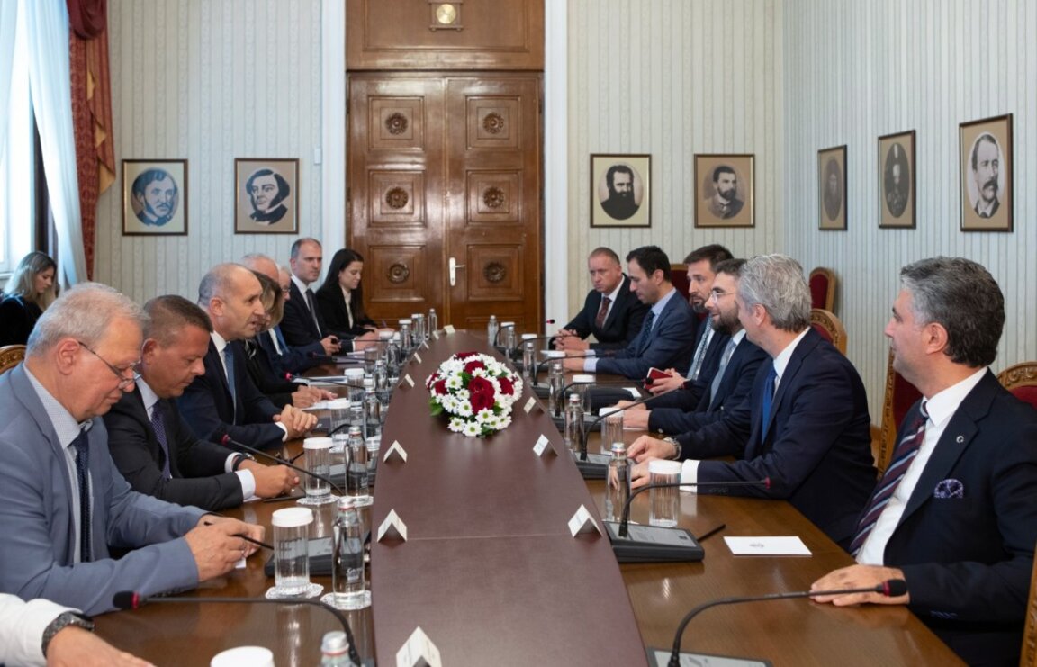 Ο ΠτΔ συναντήθηκε με εκπροσώπους της τουρκικής εταιρίας «Pasifik Teknoloji»