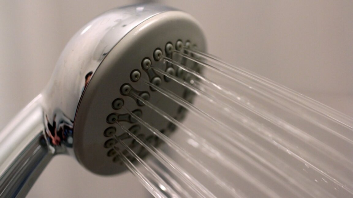 Спират топлата вода в ж.к. "Люлин" за близо седмица