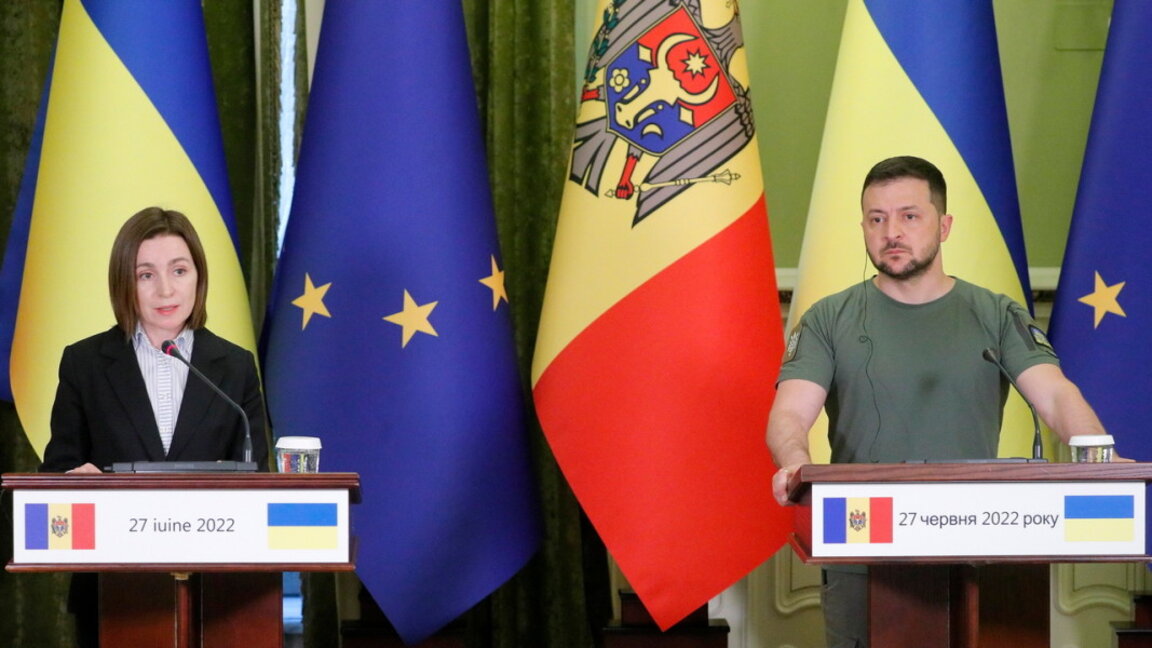 Молдова и Украйна тръгват едновременно към обединена Европа