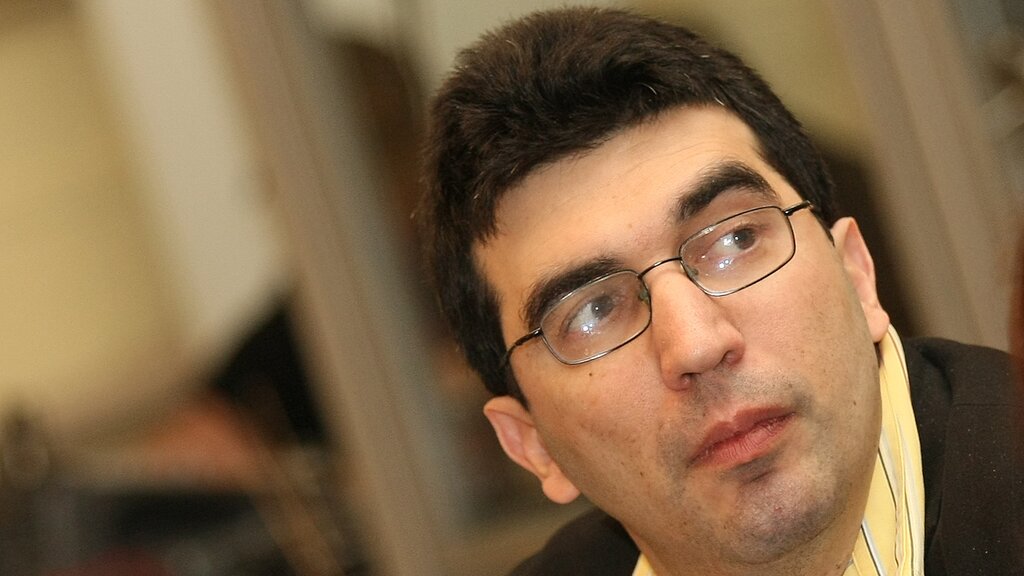 Център "Амалипе" ще си партнира с държавата в борбата срещу ранните бракове