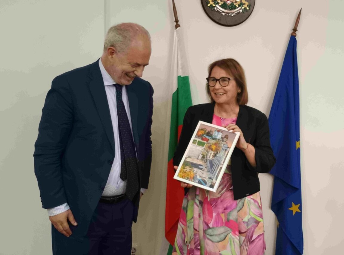 Италиански инвеститори искат на концесия летище Пловдив