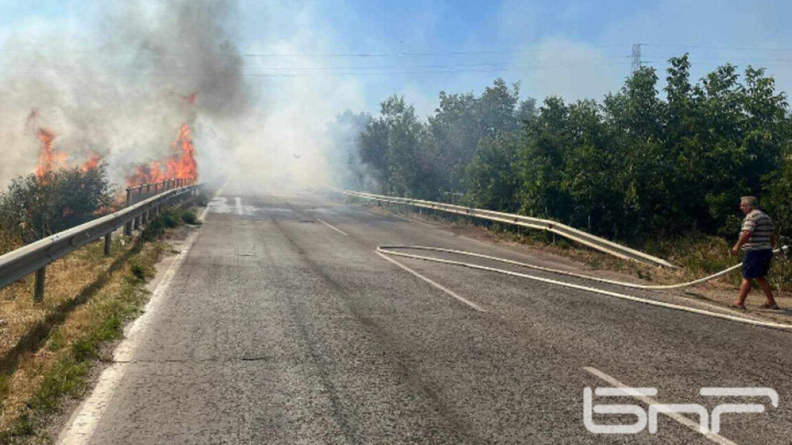 Пожарите в с. Лисия и гр. Бобошево са загасени