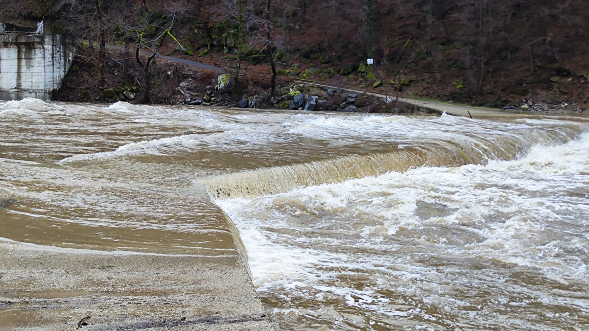 Нивото на река Арда остава високо