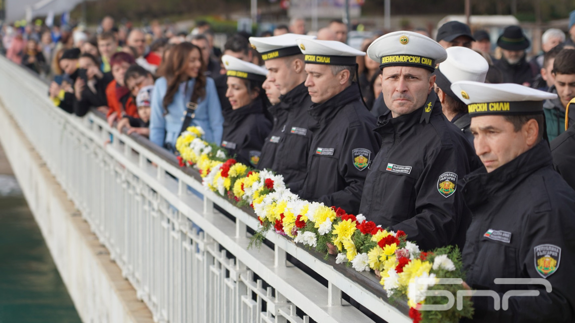 Бургас празнува Никулден с концерти, традиционни ритуали и рибен курбан   