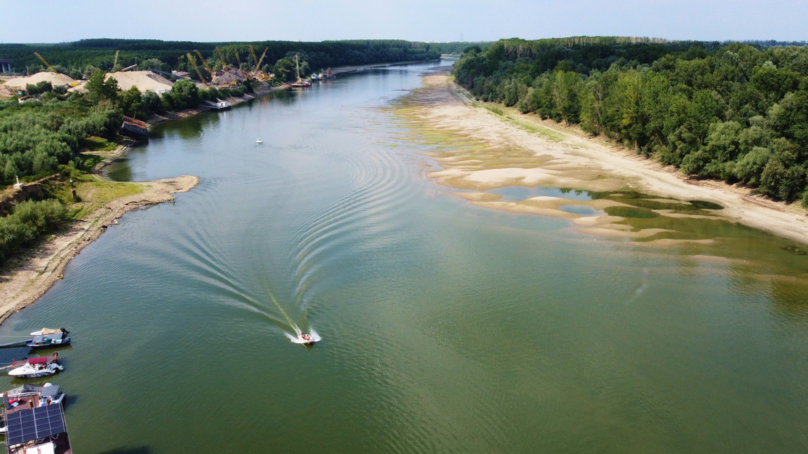 Le niveau bas de l’eau entrave la navigation sur le Danube