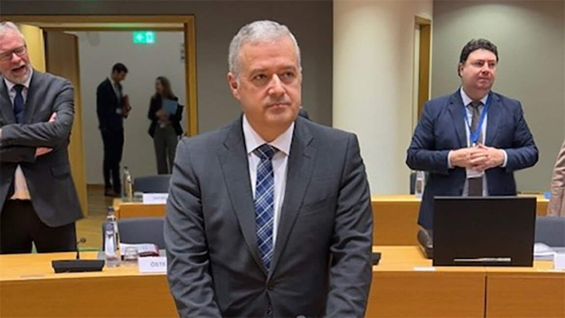 La Bulgarie s'aligne sur la position de l'UE à l'égard de l'Ukraine et la Syrie...