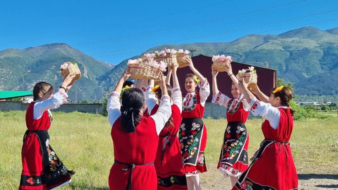 Karlowo empfängt zahlreiche Gäste zum Rosenfest