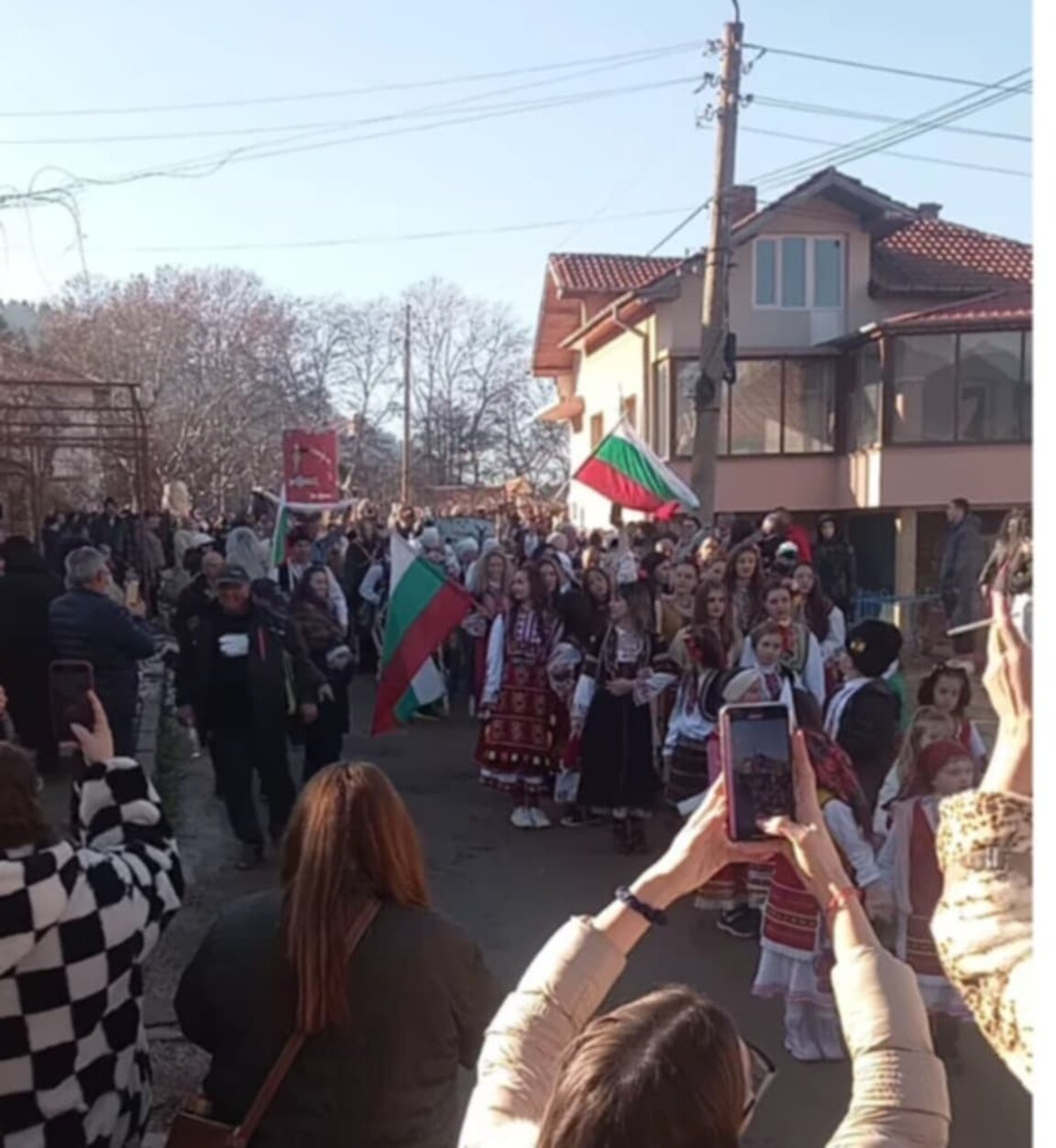 Джамалари гонят злите сили на 2 януари в село Ключ
