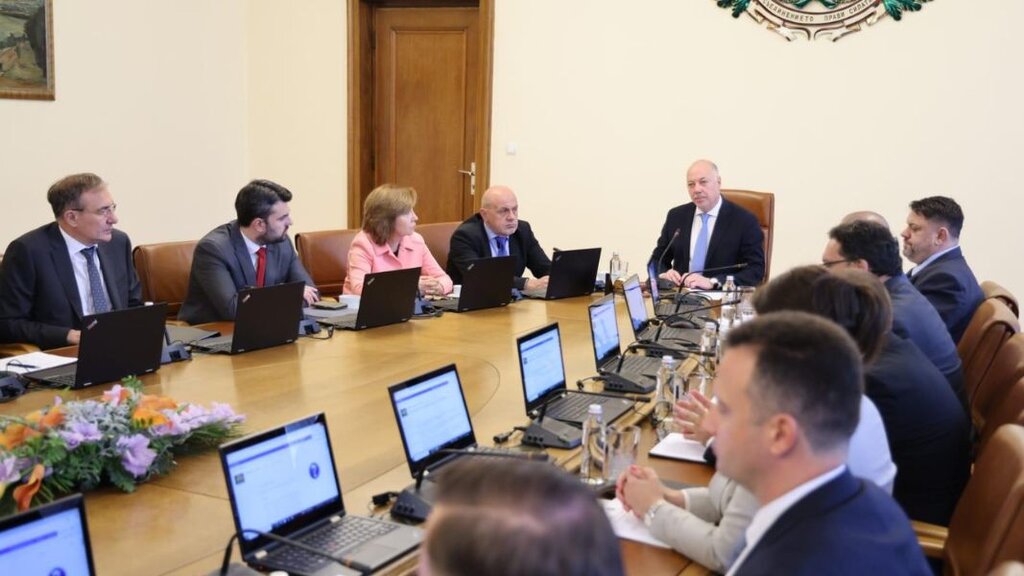 Premierul a solicitat noi reglementări normative privind atracțiile turistice