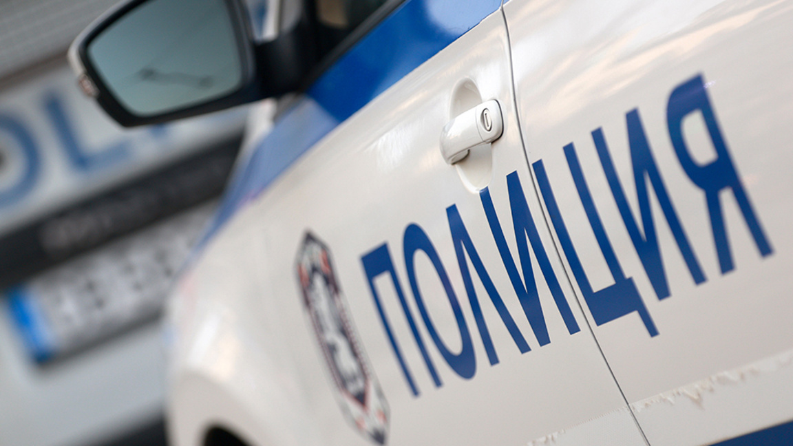 Иззеха фалшиви маркови дрехи от магазин в центъра на София