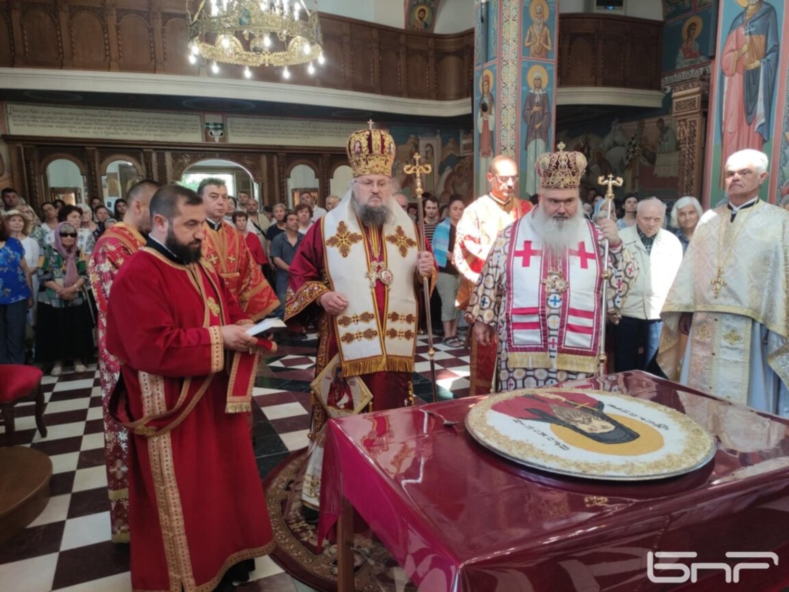 Православната църква почита св. Прокопий Варненски