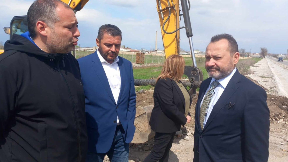 Ремонтът на пътя до Първенец ще приключи през септември