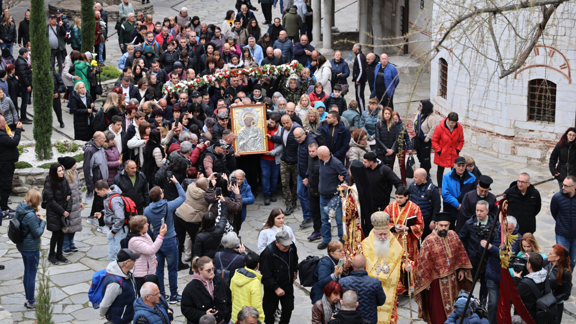 Baçkovo Manastırı'nda Meryem Ana’nın muc...