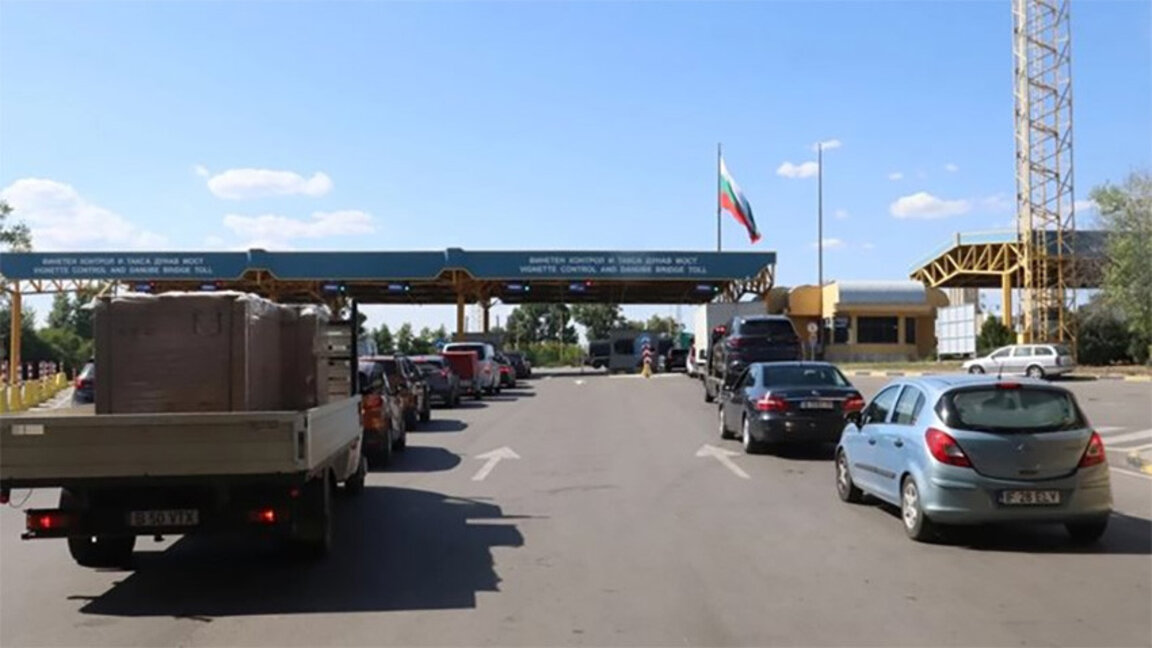 После вступления в Шенген греки и румыны массово отовариваются в Болгарии