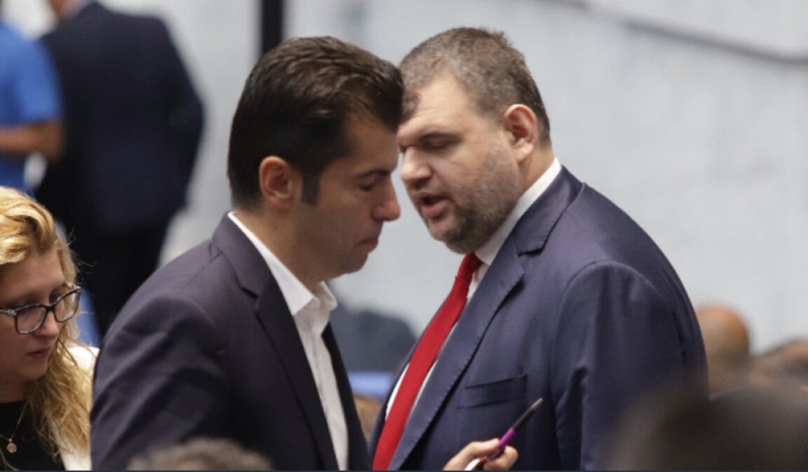 Кирил Петков и Делян Пеевски
