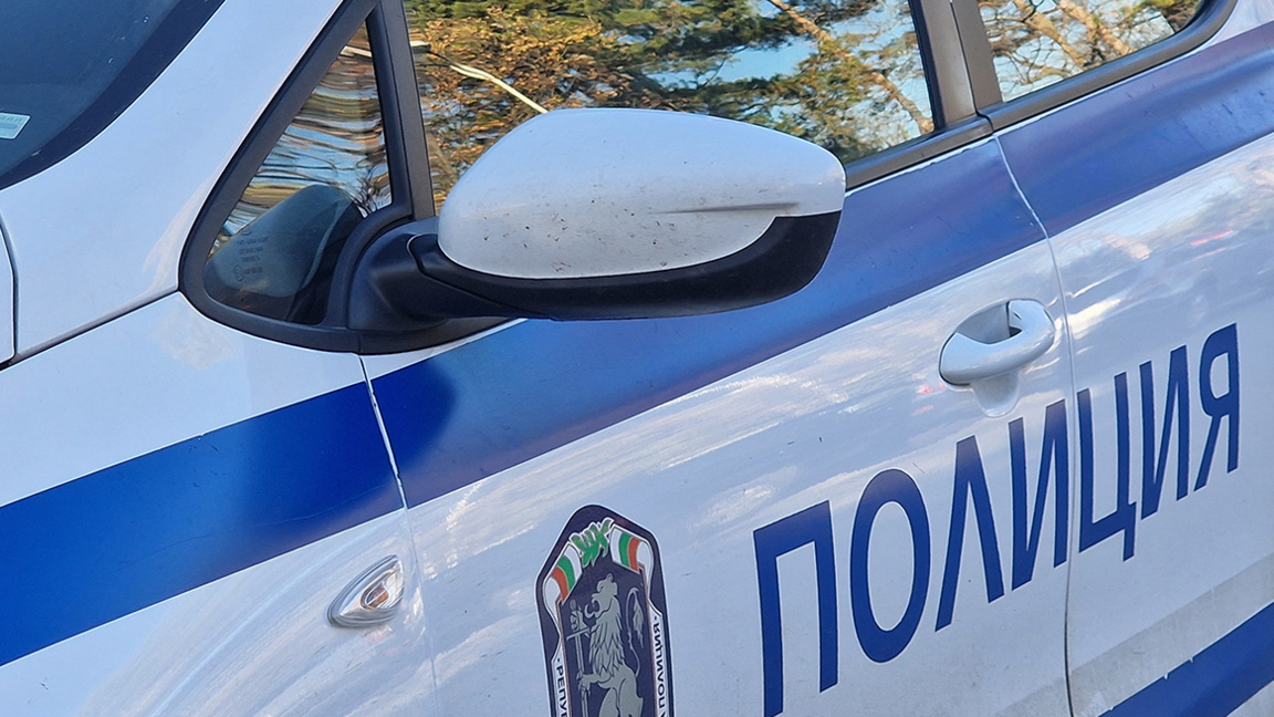 Общински съветник от Разлог и член на СИК са задържани за купуване на гласове