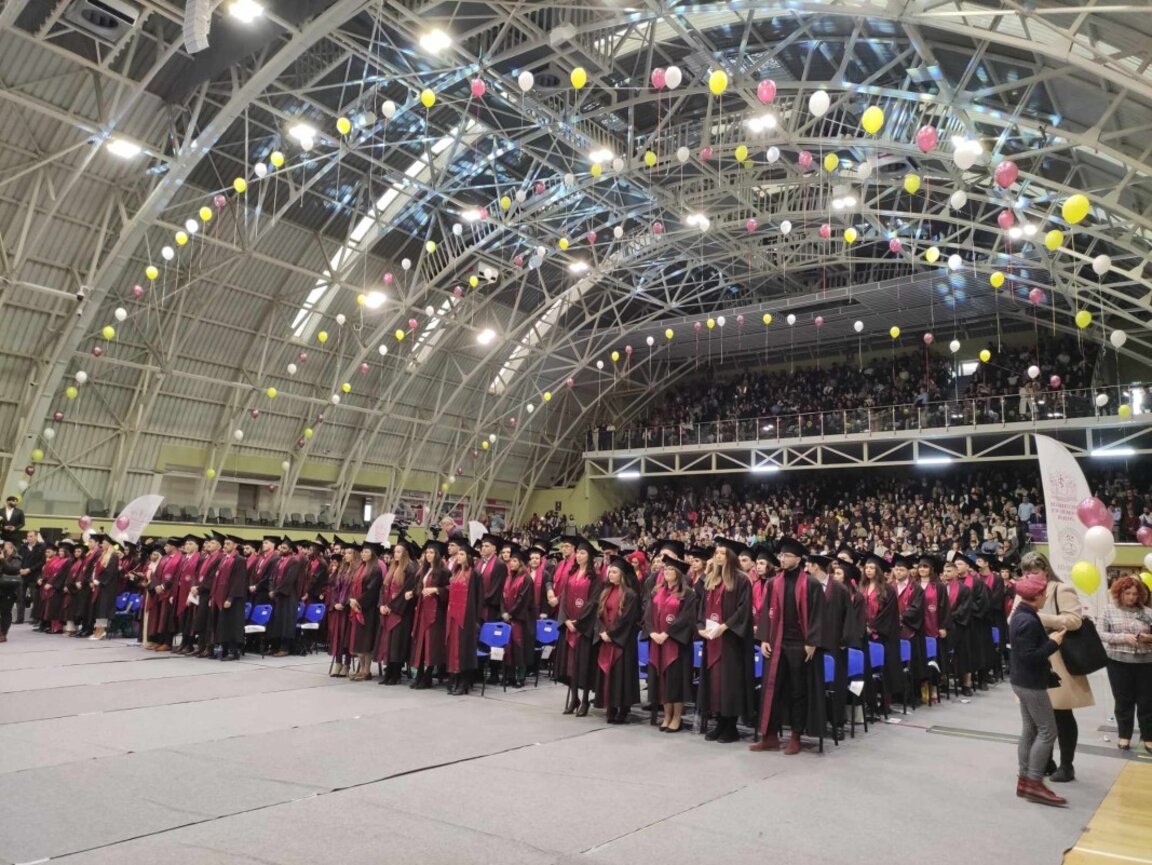 Дипломира се 73-тият випуск лекари по медицина в Пловдив