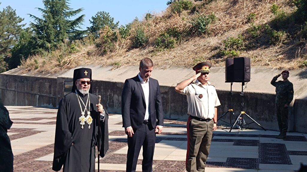 Кметът Живко Тодоров, Старозагорският митрополит Киприан и командира на Втора Тунджанска механицирана бригада