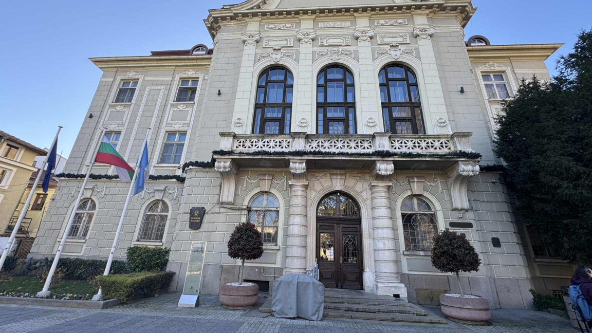 Кметът иска промяна в правилника на ОбС в частта за въпросите към властта