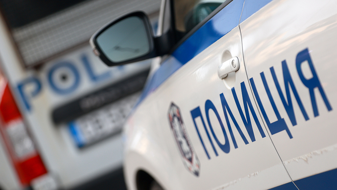 полиция полицейски автомобил тел. 112