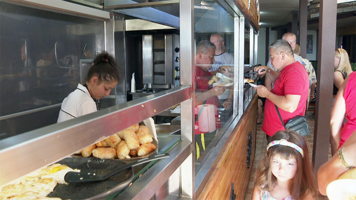 More and more minors in Bulgaria take summer jobs