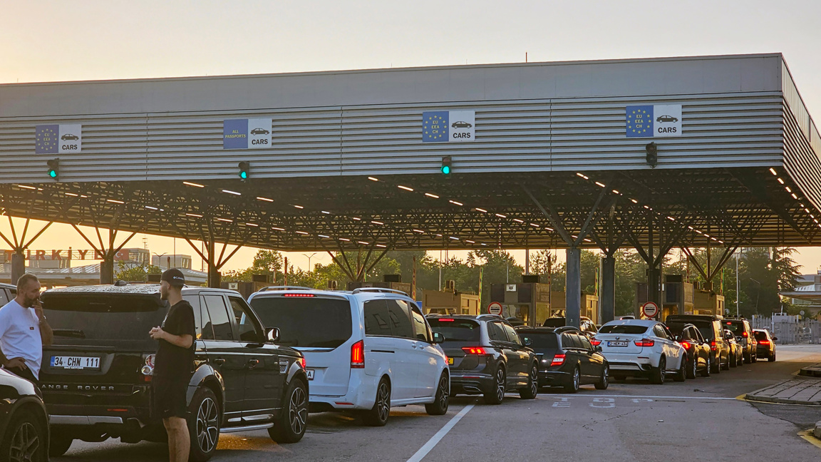 Traffic through Bulgaria towards Türkiye remains heavy