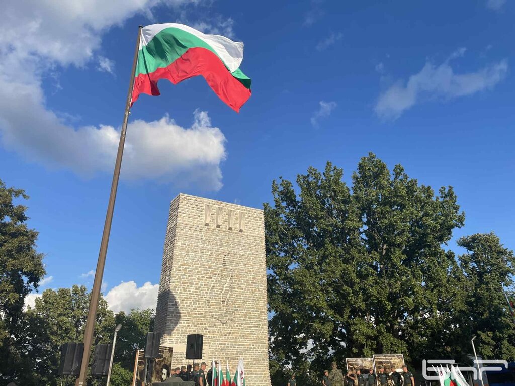 Хиляди отдадоха почит пред загиналите в Илинденско-Преображенското въстание