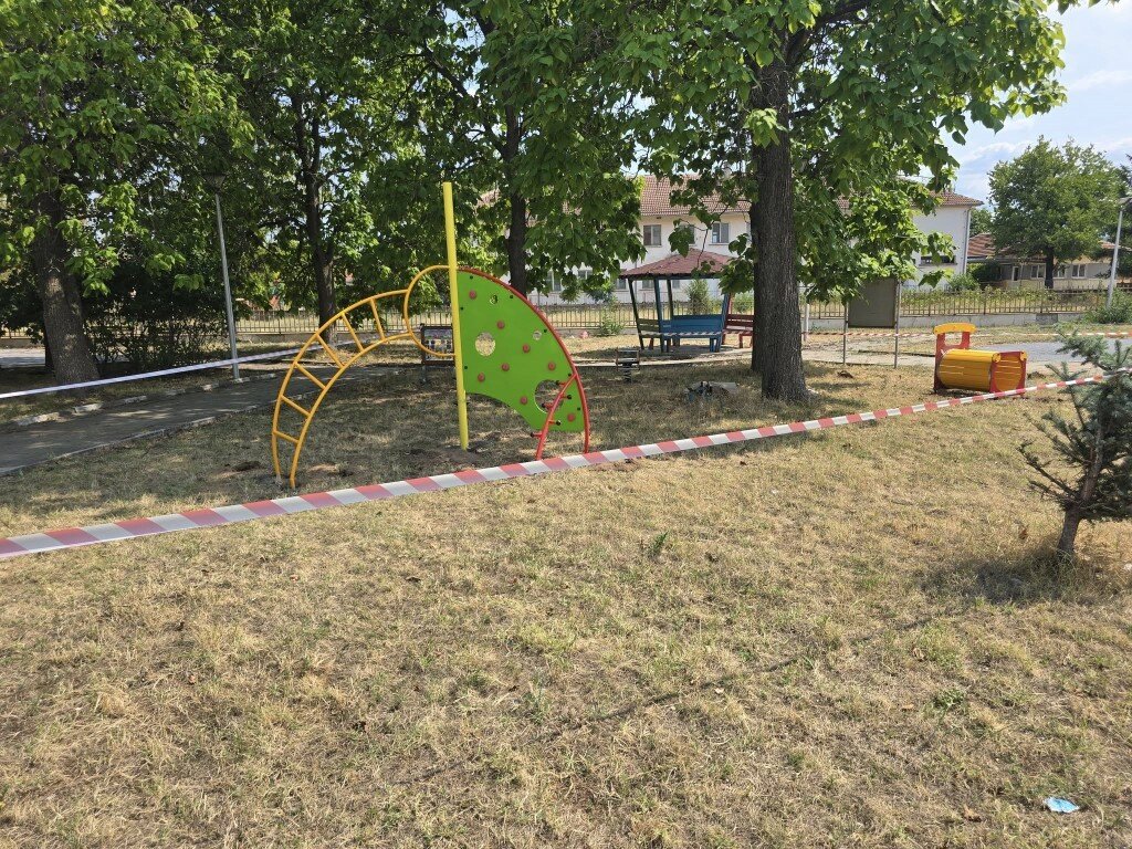 Подменят съоръженията на детски площадки в Ружинци