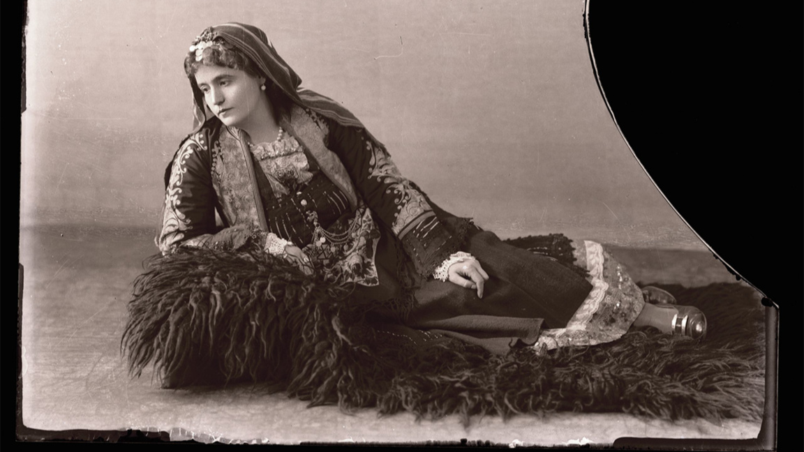 Expoziția prezintă retrospectiv fotografia bulgară din secolul XX