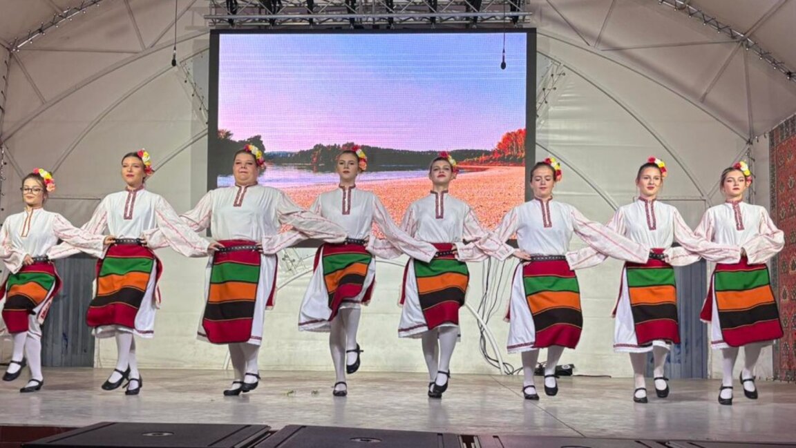 Фестивалът "Аз съм българче" с финални прояви в Букурещ