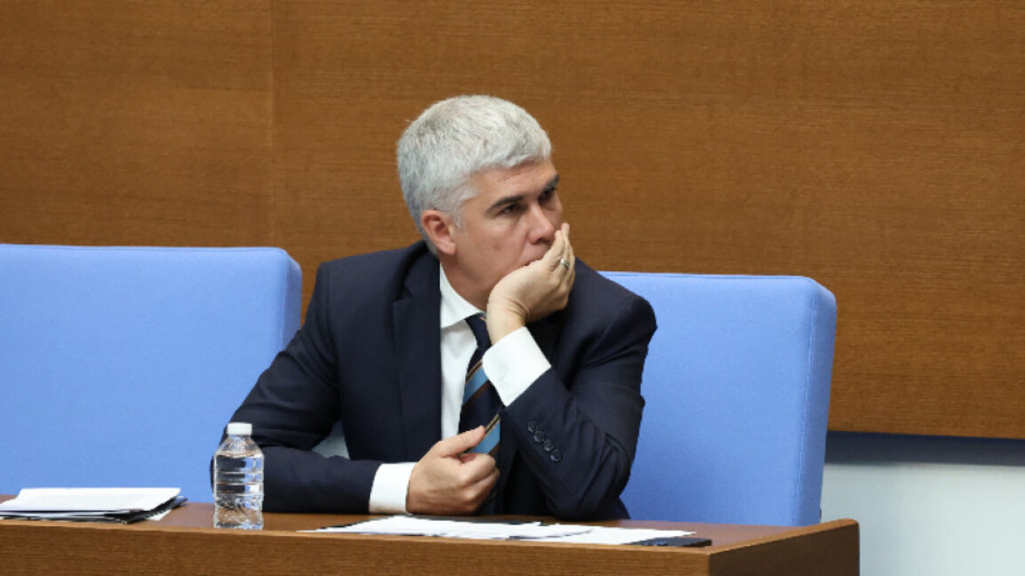 Депутатите изслушват служебния министър на енергетиката Владимир Малинов