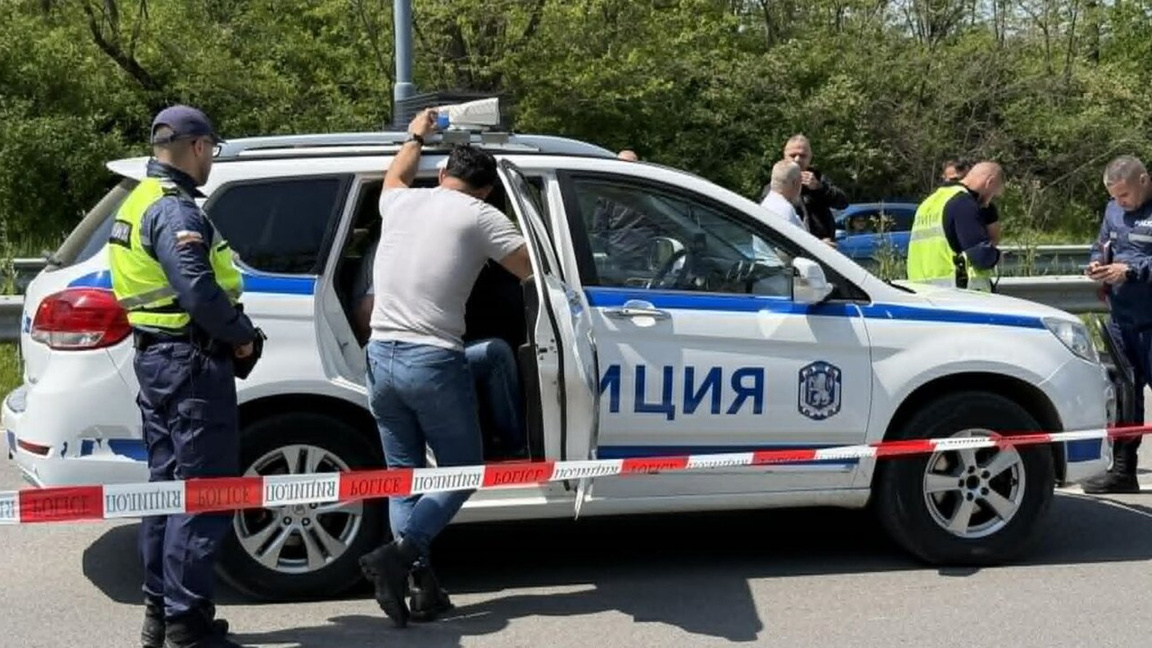 Haskovo’da yolda yaşanan silahlı saldırı sonrası bir kişi hastaneye kaldırıldı