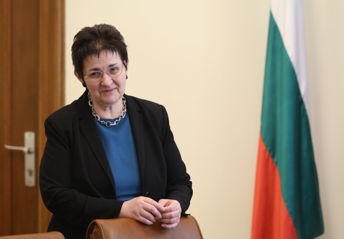 Служебният министър на финансите Людмила Петкова